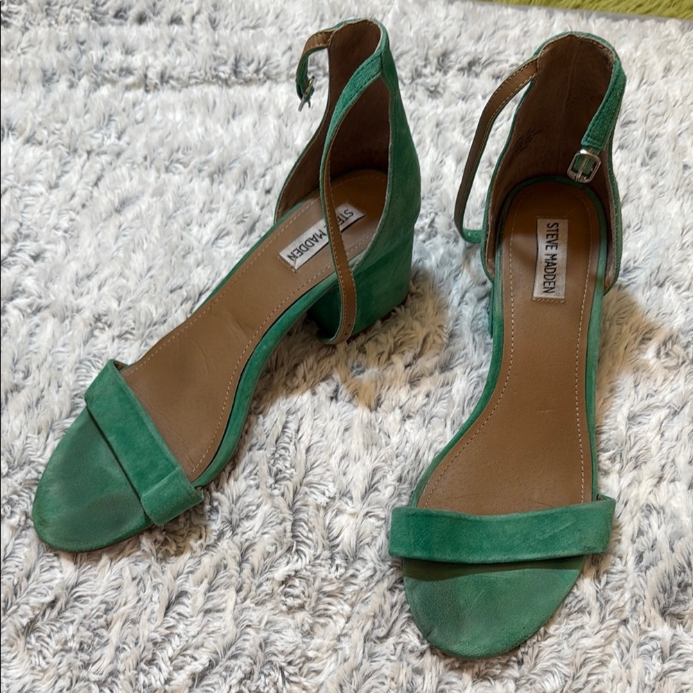 Steve Madden Suede Green Heeled Sandal Sz 10